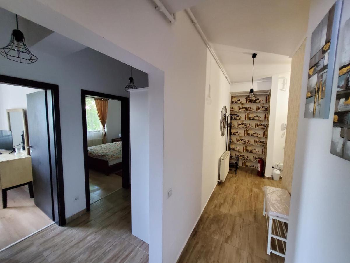 Morii Lake Special Apartment Bukarest Eksteriør billede