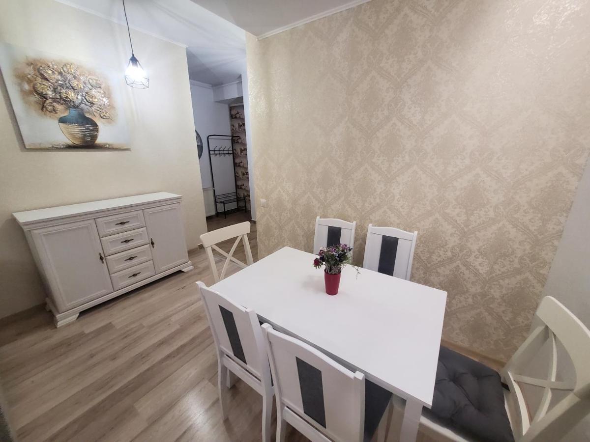 Morii Lake Special Apartment Bukarest Eksteriør billede