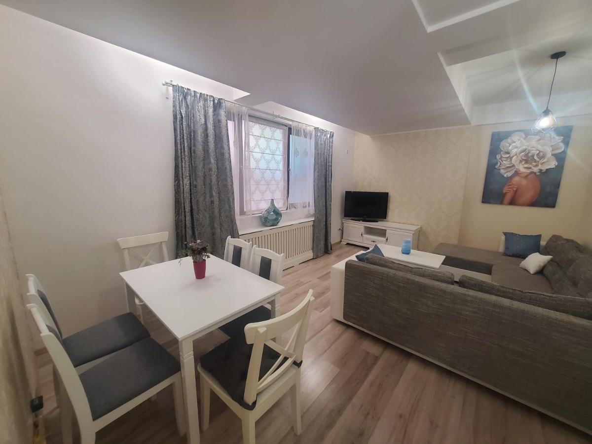 Morii Lake Special Apartment Bukarest Eksteriør billede