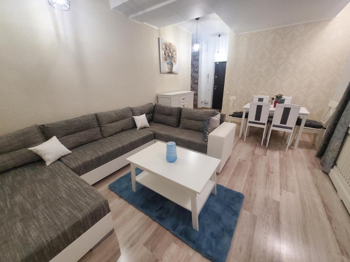 Morii Lake Special Apartment Bukarest Eksteriør billede