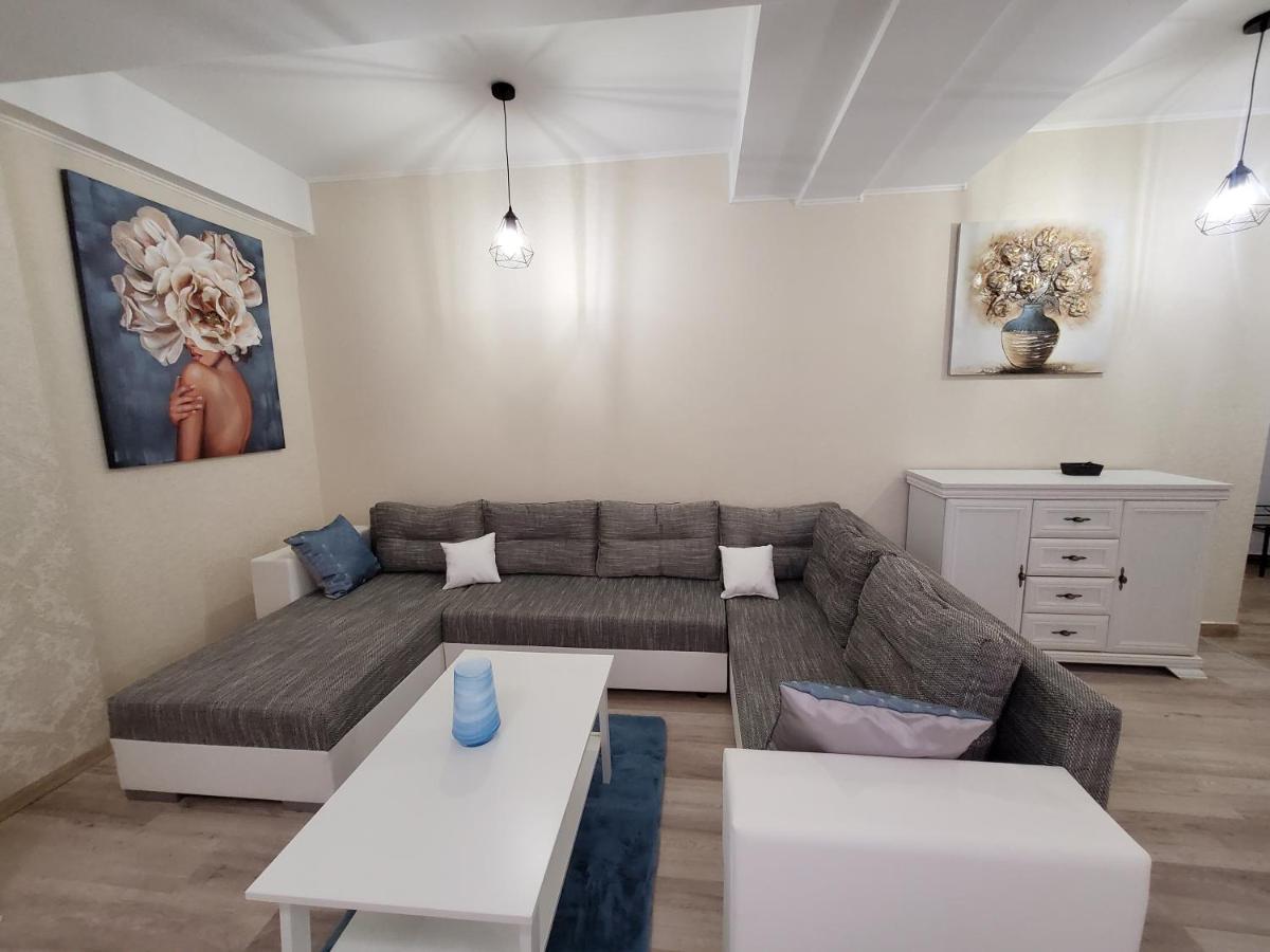 Morii Lake Special Apartment Bukarest Eksteriør billede
