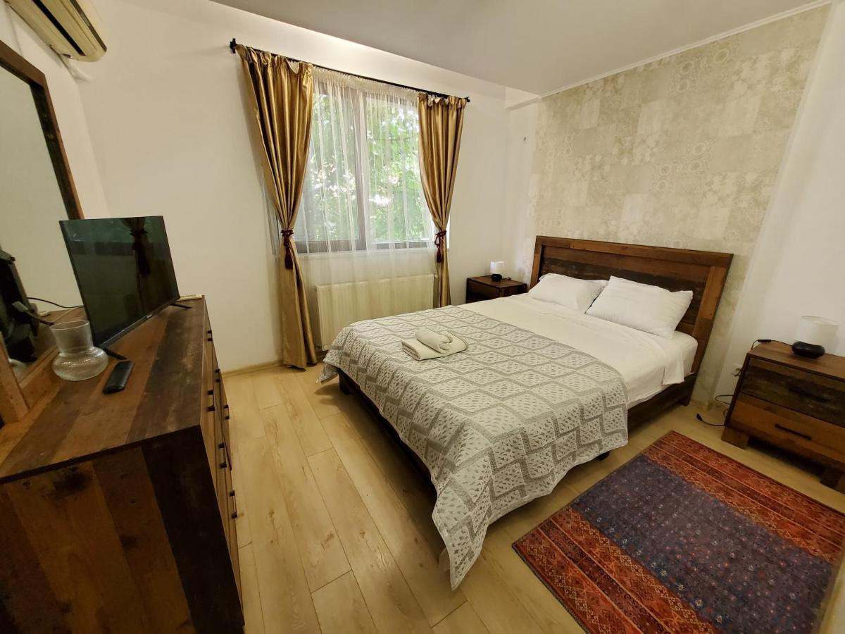 Morii Lake Special Apartment Bukarest Eksteriør billede