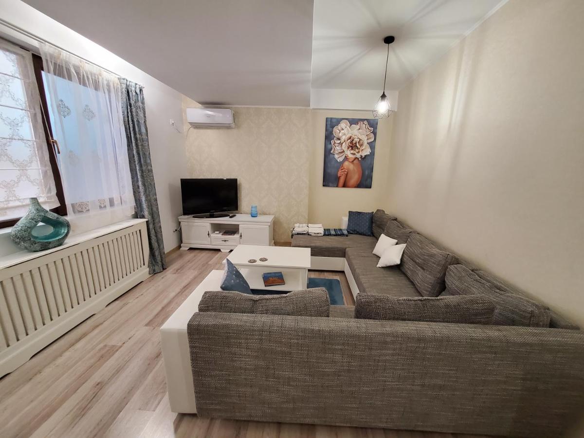 Morii Lake Special Apartment Bukarest Eksteriør billede